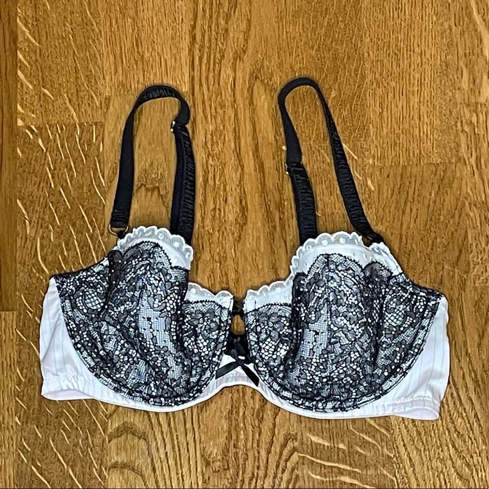 Victoria’s Secret Black Lace Rhinestone Bra 34D